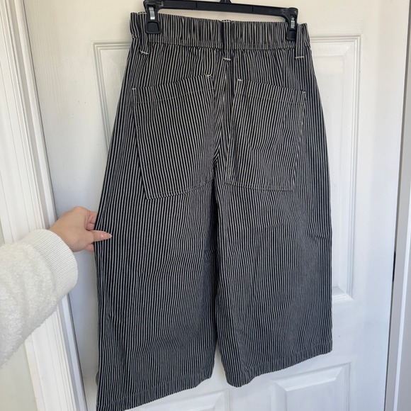 BDG Urban Outfitters Pinstripe Railroad Baggy Long Cargo Shorts Cropped Jean - Picture 2 of 7